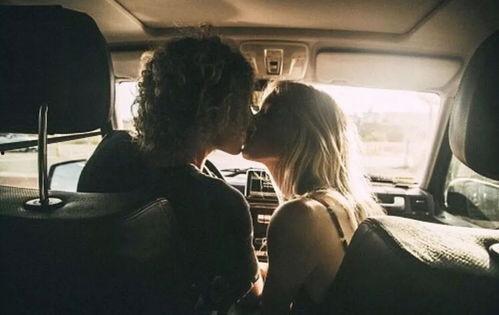 车壁纸欧美情侣图片,浪漫瞬间，定格爱情风景